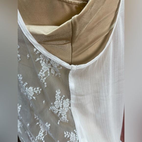 Abercrombie & Fitch sheer lace floral Tank top women’s size M - Picture 10 of 17